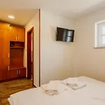 Casa de hóspedes Sobe In Apartmaji Triglav - Gostinstvo Tomex Ilirska Bistrica