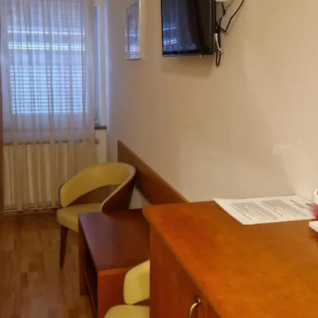 Gostinstvo Tomex Guest house 3*