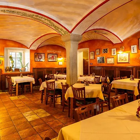 Sobe In Apartmaji Triglav - Gostinstvo Tomex 3*