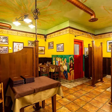 Guest house Sobe In Apartmaji Triglav - Gostinstvo Tomex