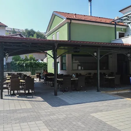 Guest house Gostinstvo Tomex 3*