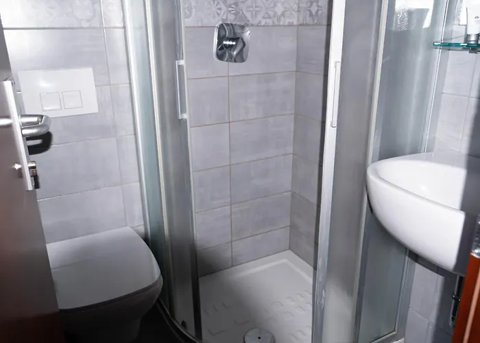 Πανσιόν Sobe In Apartmaji Triglav - Gostinstvo Tomex