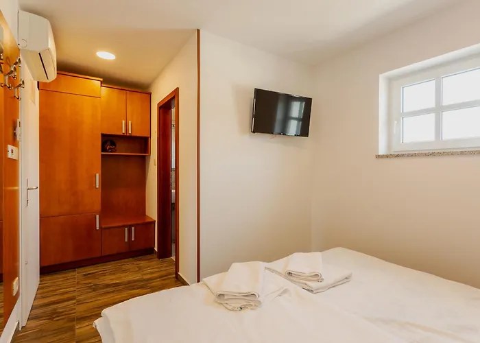 Πανσιόν Sobe In Apartmaji Triglav - Gostinstvo Tomex Ilirska Bistrica