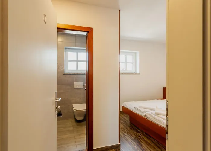 Πανσιόν Sobe In Apartmaji Triglav - Gostinstvo Tomex