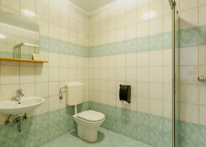 Πανσιόν Sobe In Apartmaji Triglav - Gostinstvo Tomex