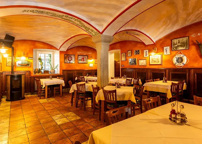 Sobe In Apartmaji Triglav - Gostinstvo Tomex 3*